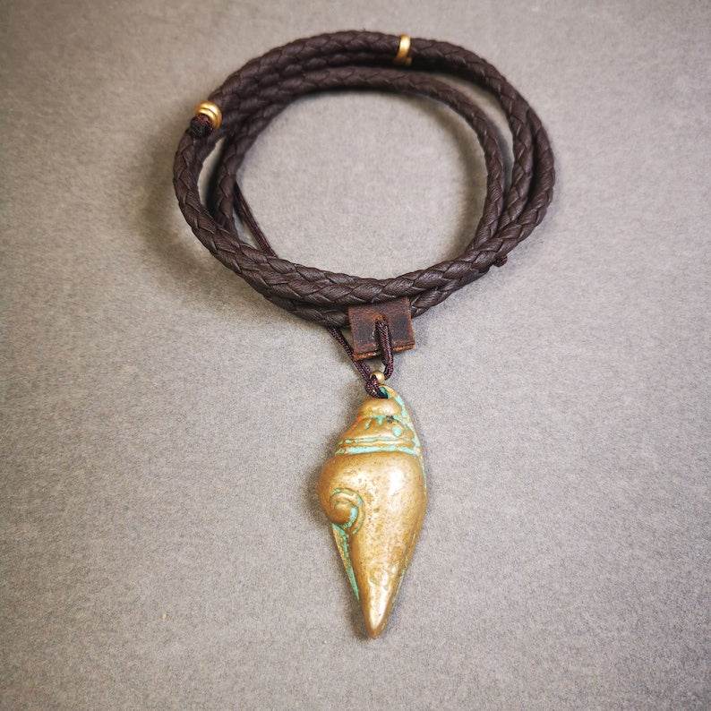 Small Shankha(Divine Conch) Badge,Tibetan Buddhist Protective Amulet Pendant,Made of Lima Brass - Gandhanra-ART