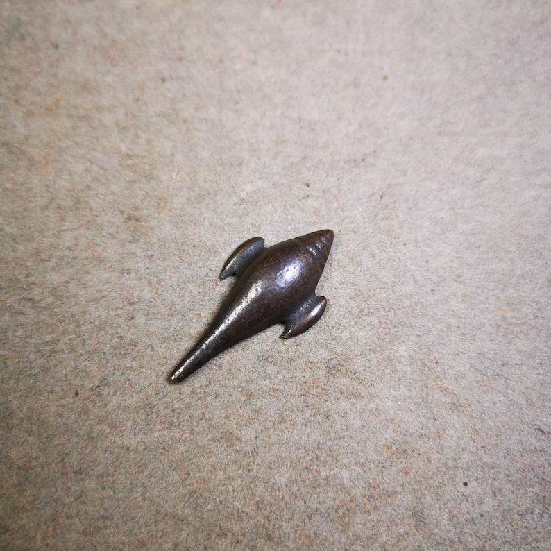 Antique Shankha(Divine Conch) Badge,Tibetan Buddhist Protective Amulet Pendant,Made of Thokcha,60 Years Old - Gandhanra-ART