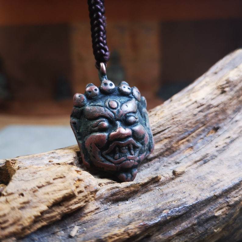 Amulet Badge,Mahakala Pendant, Buddhist Protector Deity, 50 Years Old - Gandhanra-ART