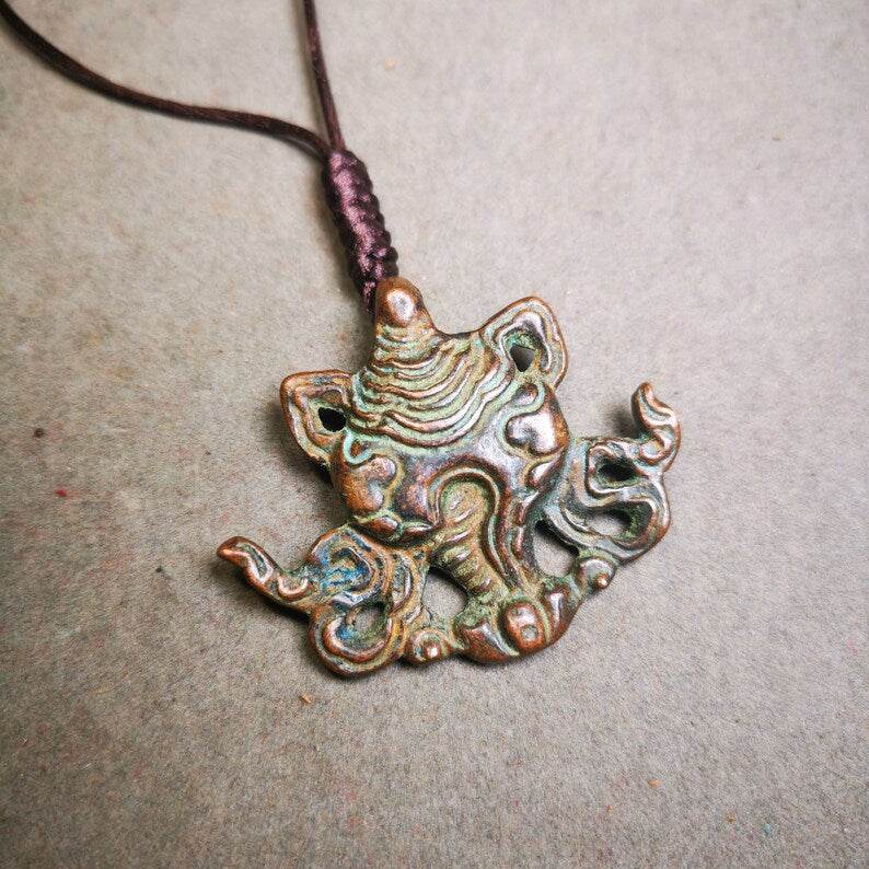 Acient Shankha(Divine Conch) Badge,Tibetan Buddhist Protective Amulet Pendant,Made of Brass - Gandhanra-ART