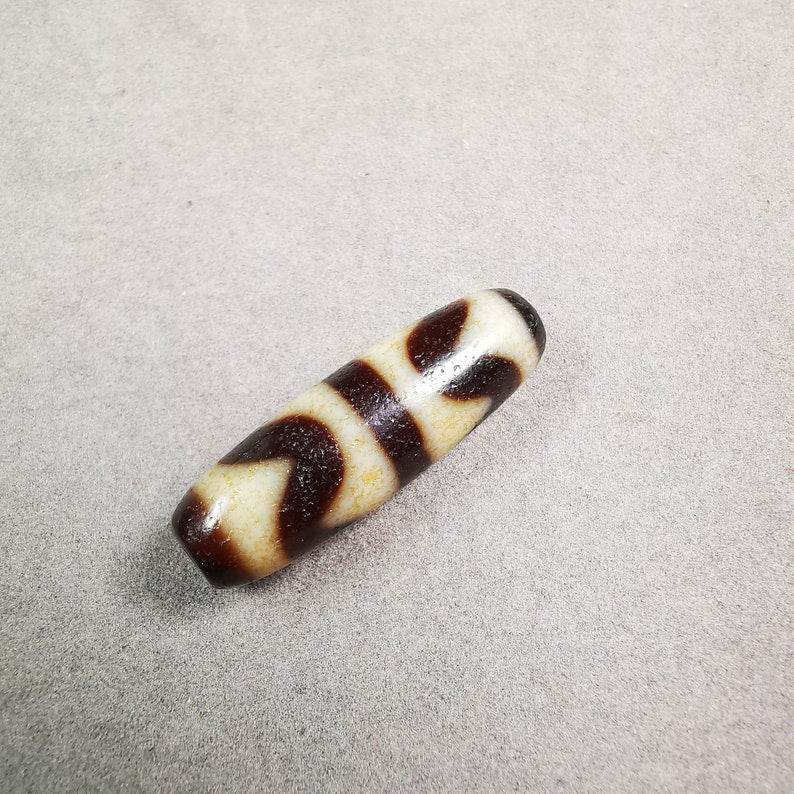 Tiger Tooth Tasso Dzi Bead - Gandhanra-ART