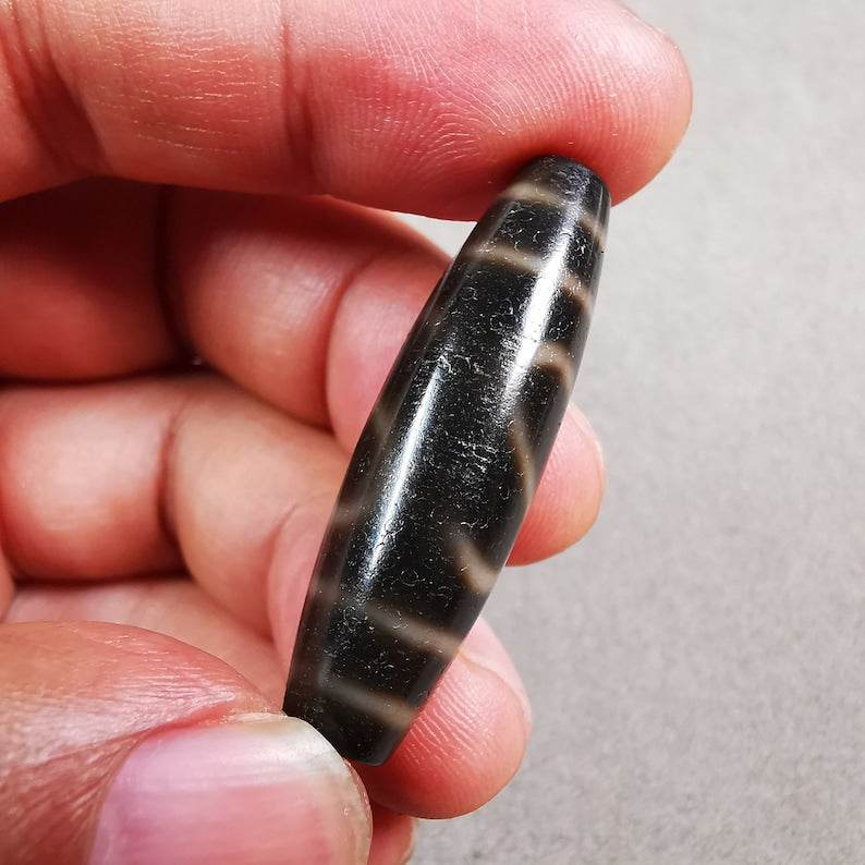 Money Hook Dzi Bead - Gandhanra-ART