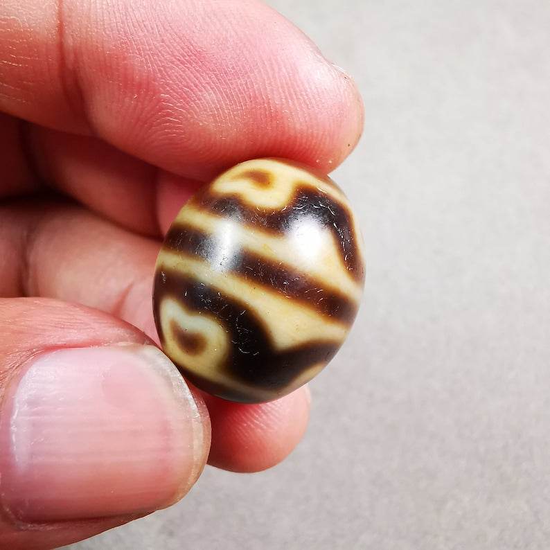 Lotus Dalo Dzi Bead - Gandhanra-ART