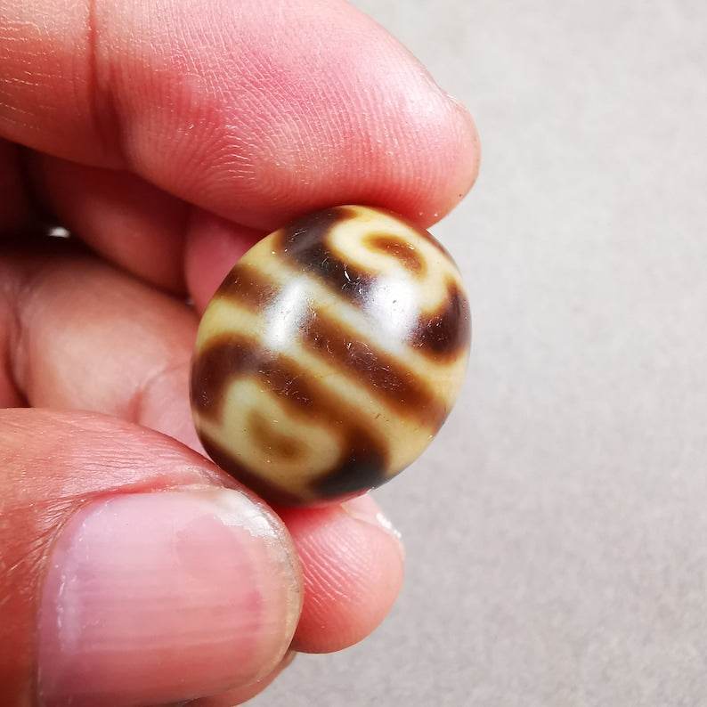 Lotus Dalo Dzi Bead - Gandhanra-ART