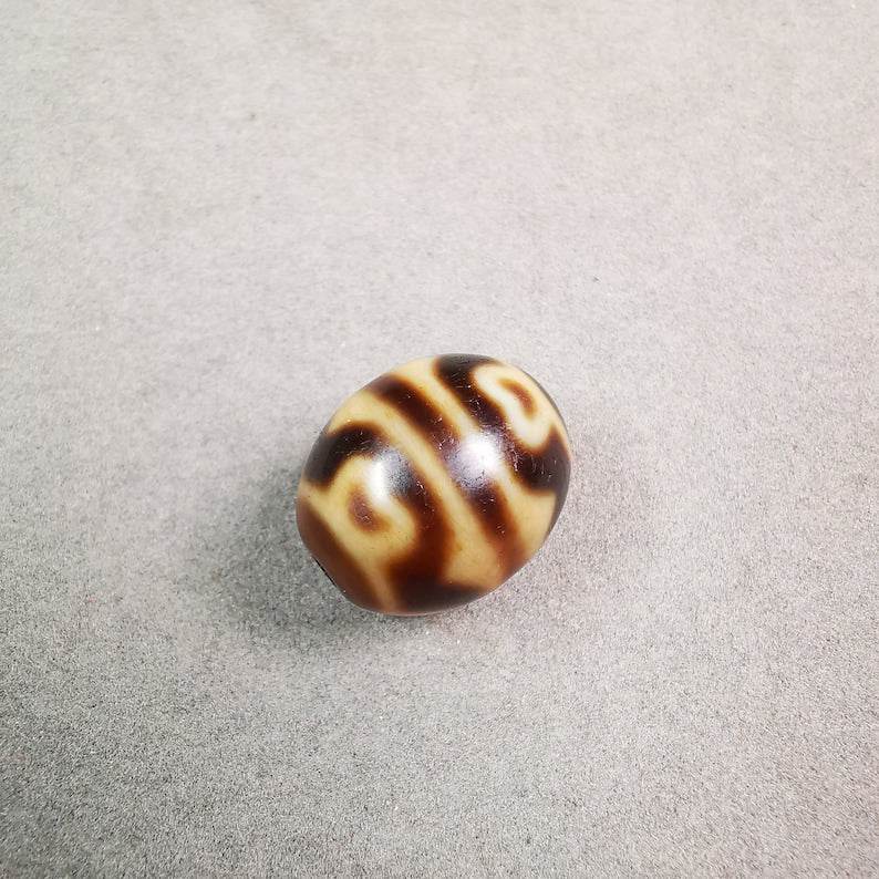 Lotus Dalo Dzi Bead - Gandhanra-ART