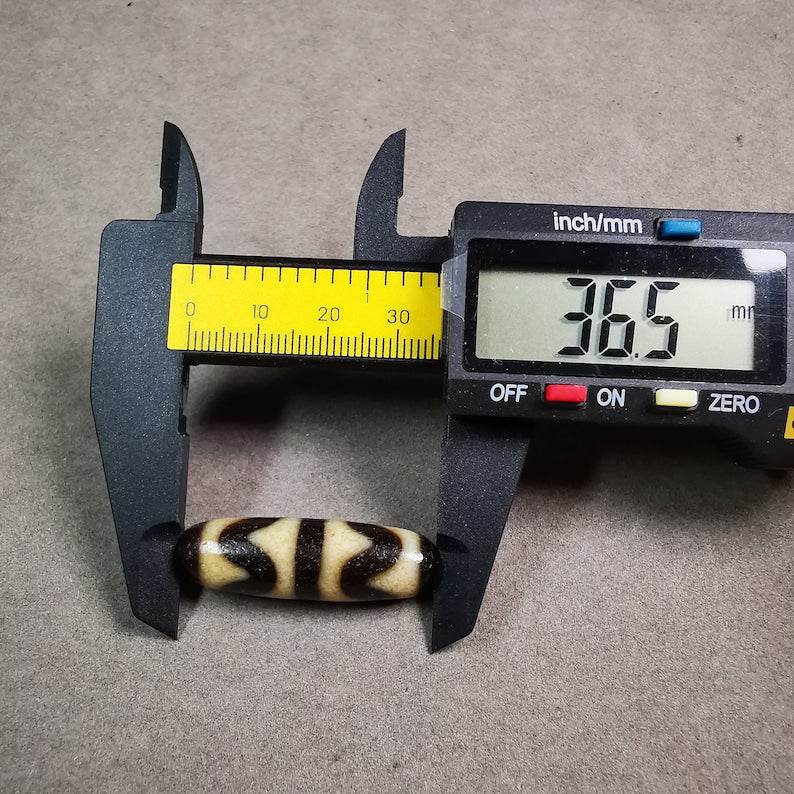 Tiger Tooth Tasso Dzi Bead - Gandhanra-ART