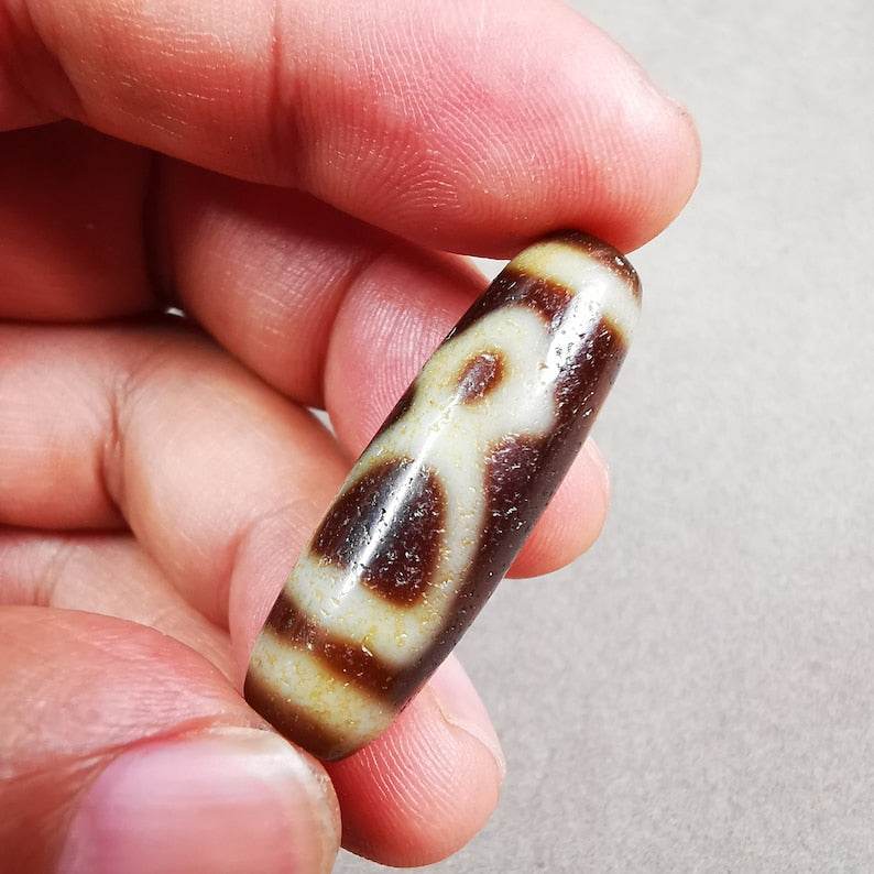 Kubera Dzi Bead - Gandhanra-ART