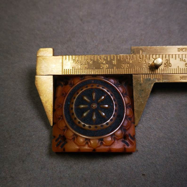 Yak Bone Carved Mandala Amulet Badge, Tibetan Buddhist Prayer Wheel Pendant,Dharma Chakra - Gandhanra-ART
