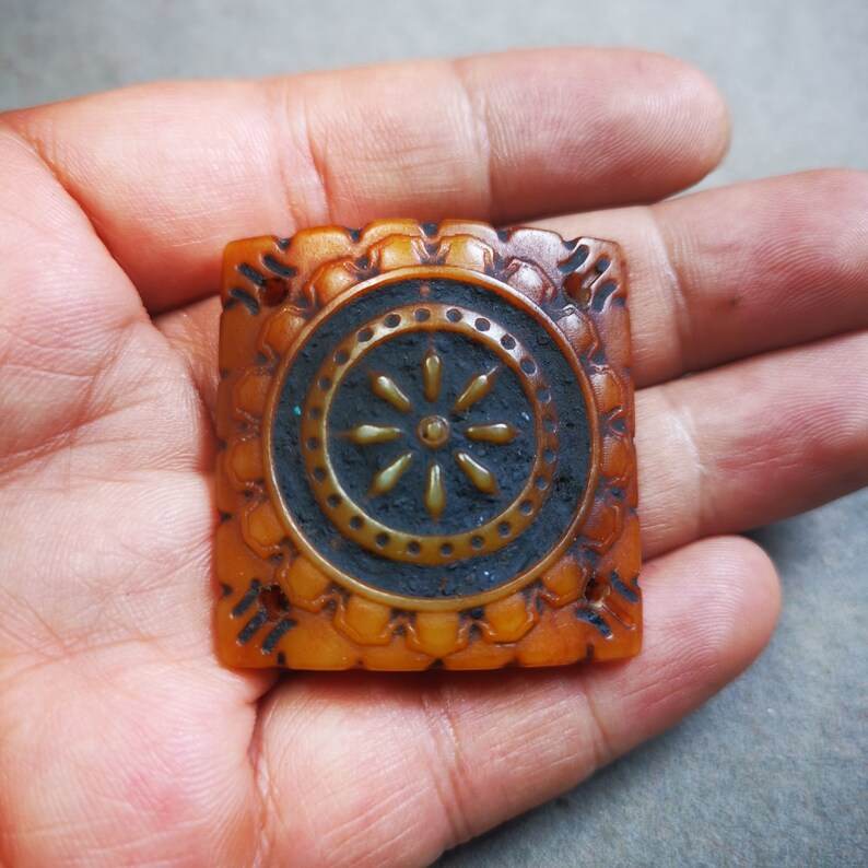 Yak Bone Carved Mandala Amulet Badge, Tibetan Buddhist Prayer Wheel Pendant,Dharma Chakra - Gandhanra-ART