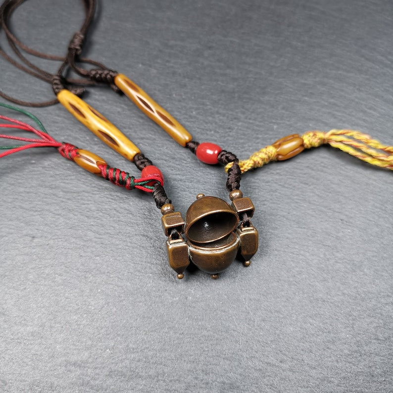 Stupa Gau Ghau Shrine, Linga Gau Box, Amulet Necklace Gandhanra-ART