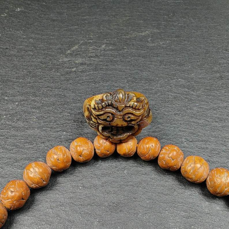 Yak Bone Ring, Snow Lion Pattern,US Size 7.5 - Gandhanra-ART