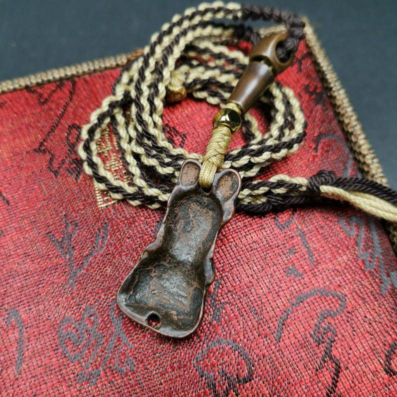 Snow Lion Amulet Necklace - Gandhanra-ART