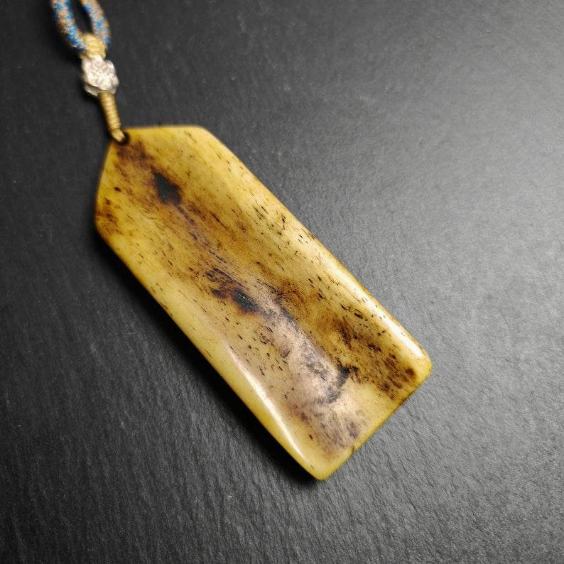 Troma Nagmo Amulet -Black Dakini Female Deity Pendant - Gandhanra-ART