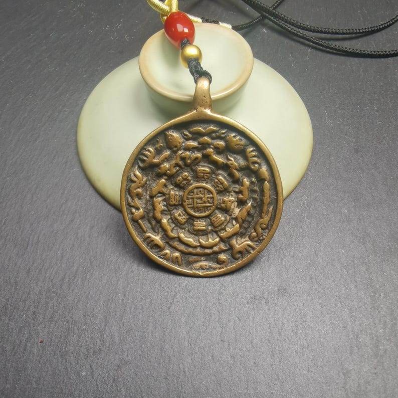 Calendar Amulet Sipaho Badge - Melong Mirror,43mm - Gandhanra-ART