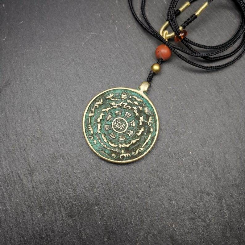 Calendar Amulet Sipaho Badge - Melong Mirror 43mm - Gandhanra-ART