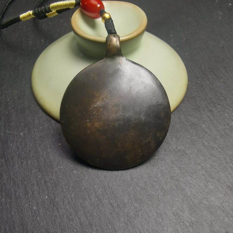 Calendar Amulet Sipaho Badge - Melong Mirror,42mm - Gandhanra-ART