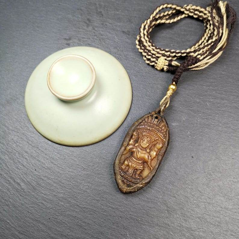 Statue Amulet Pendant,70×29mm - Gandhanra-ART