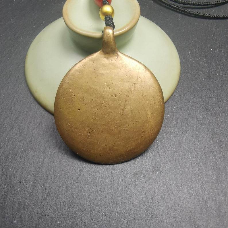 Calendar Amulet Sipaho Badge - Melong Mirror,43mm - Gandhanra-ART