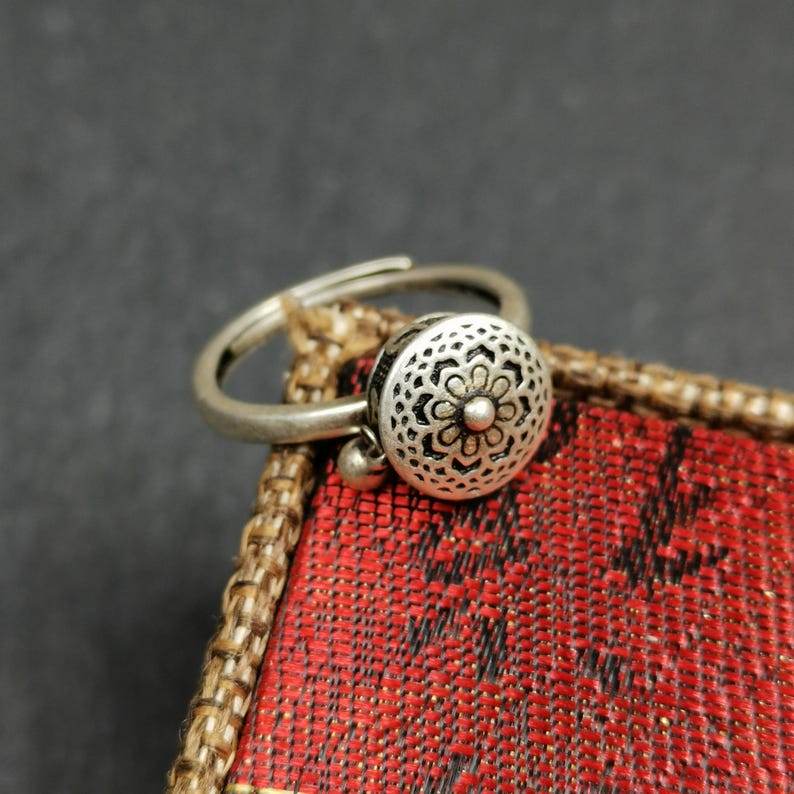 Silver Prayer Wheel Ring - Gandhanra-ART