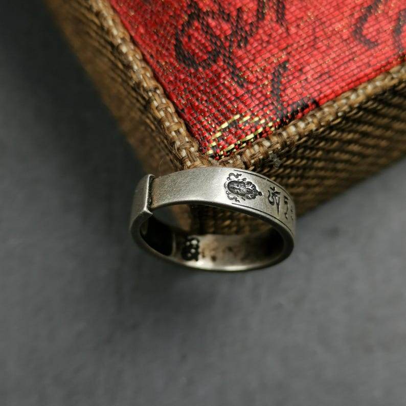 Silver Ring | Amitayus Ring and Mantra - Gandhanra-ART