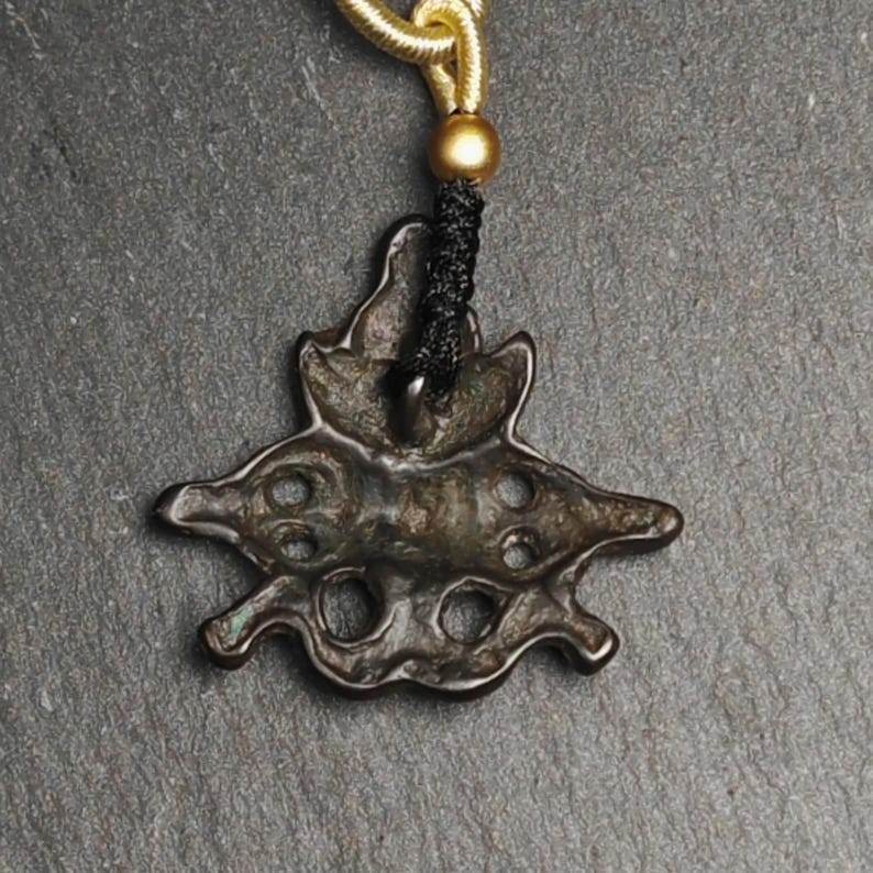 Mani Jewel and Vajra Amulet - Gandhanra-ART