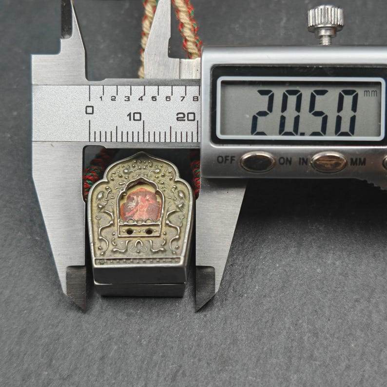 Tibetan Gau Box Amulet,Mini Ghau Shrine,Portable Tibetan Buddhist Altar Necklace with Offerings,Protective Charm,Spiritual Gift,11 Types - Gandhanra-ART
