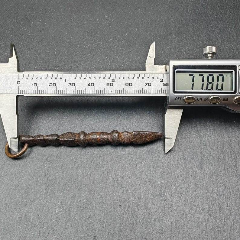 Old Phurba Amulet - Tibetan Ritual Kila Pendant - Gandhanra-ART