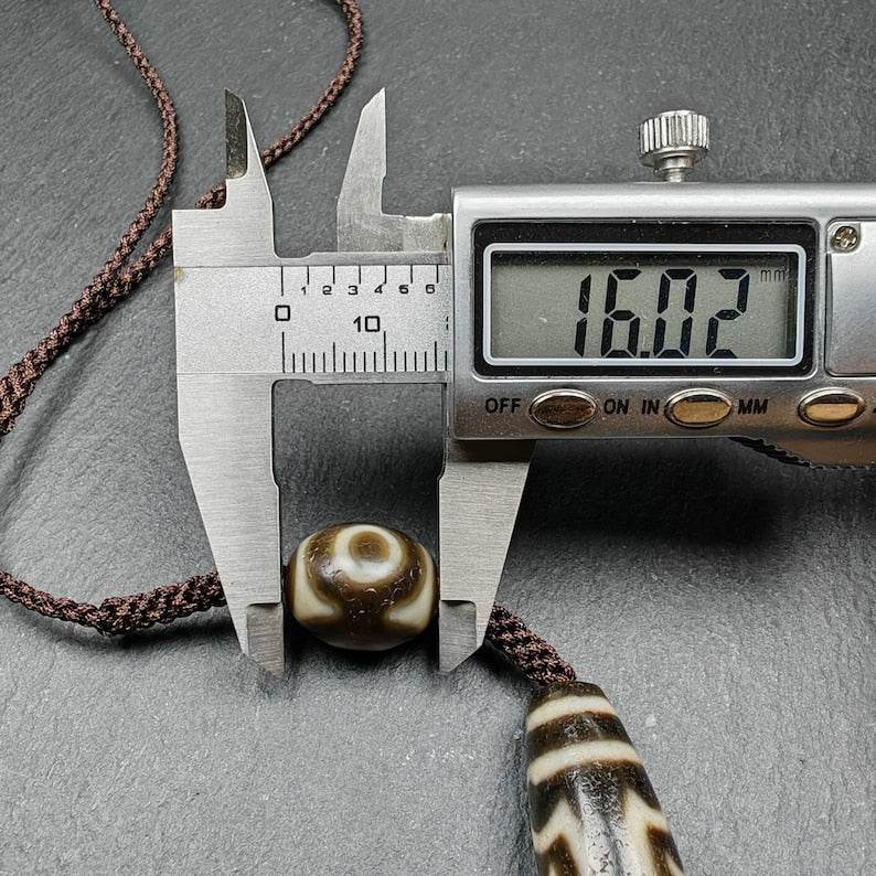 Tibetan Dzi Necklace - Garuda Dzi + 3 Eyes Dalo Dzi Amulet - Gandhanra-ART