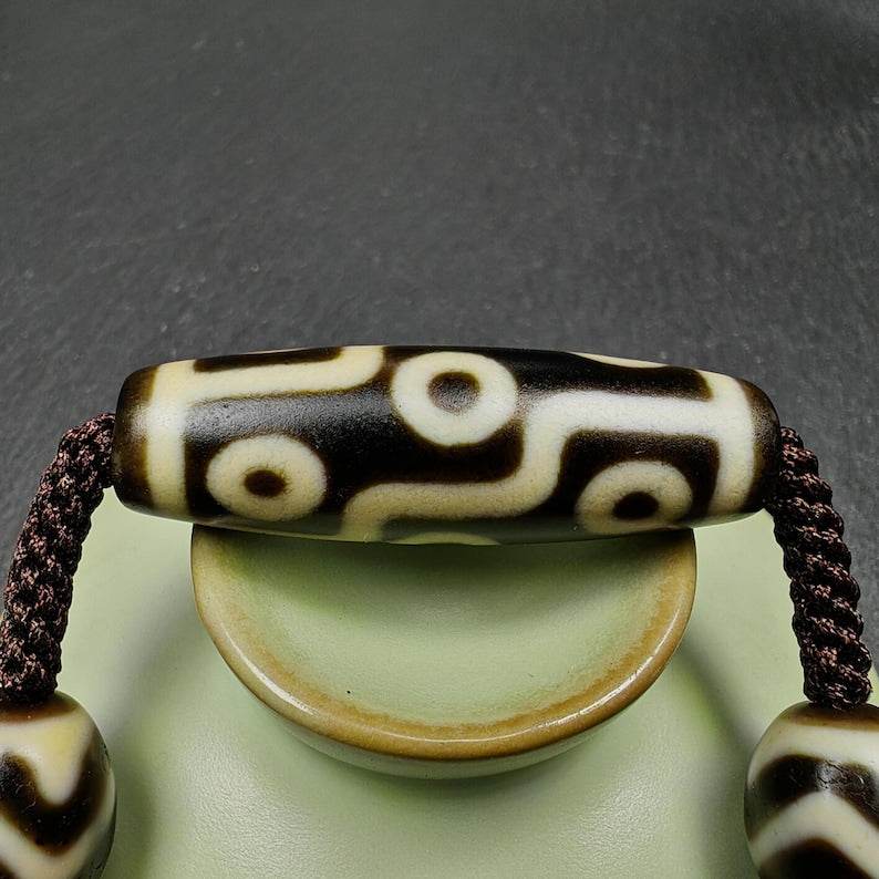 Tibetan Dzi Necklace,9 Eyes Dzi + 2 Wave Darlo Dzi Beads Amulet - Gandhanra-ART