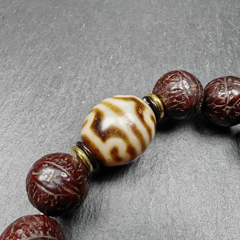 Tibetan Lotus Darlo Dzi Wrist Mala with Old Bodhi Beads - Gandhanra-ART