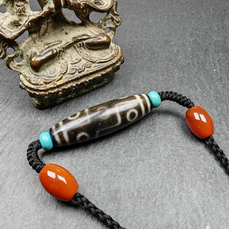 9 Eyes Dzi Bead Necklace,1.5" x 0.4"