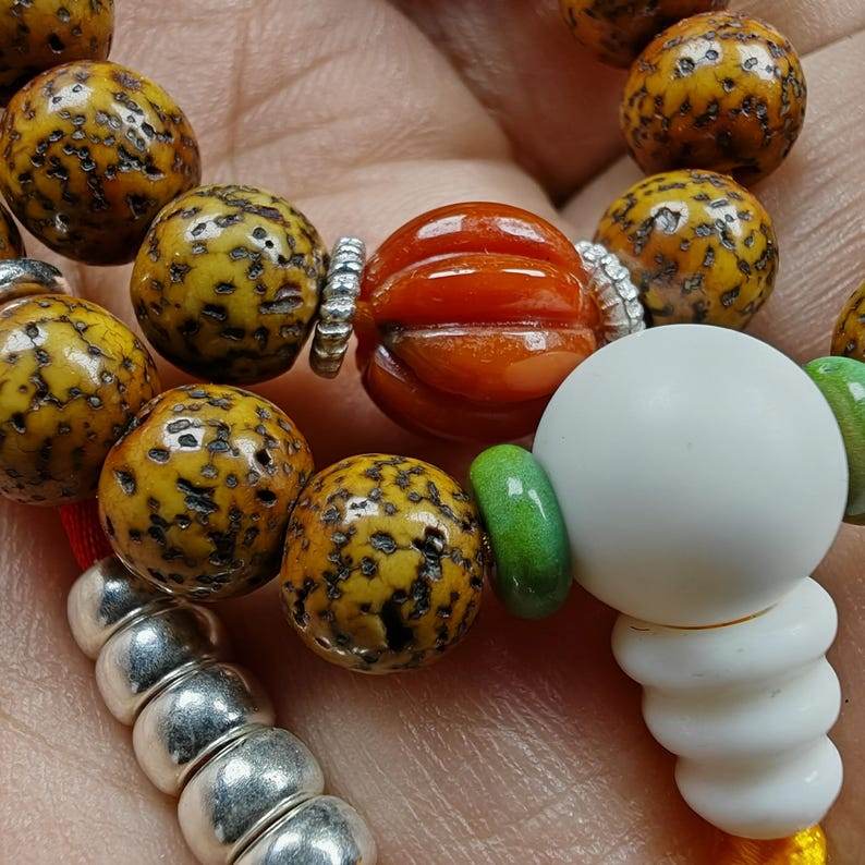 Gandhanra Authentic Tibetan Handhold Wrist Mala - 7.7mm Old Lotus Seed Beads Bracelet - Portable Buddhist Prayer Beads for Meditation - Gandhanra-ART