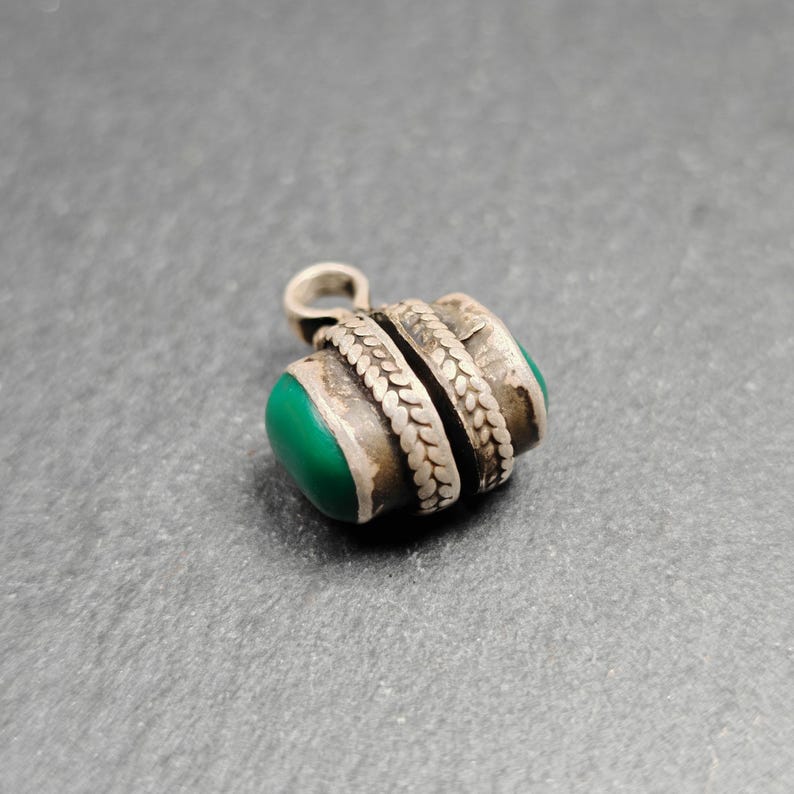 Turquoise Counter Clip | Sterling Silver Bhum Clip for Mala | 17*11mm