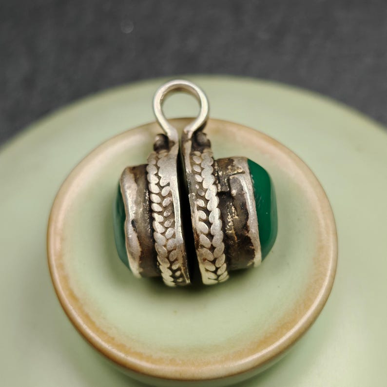 Turquoise Counter Clip | Sterling Silver Bhum Clip for Mala | 17*11mm