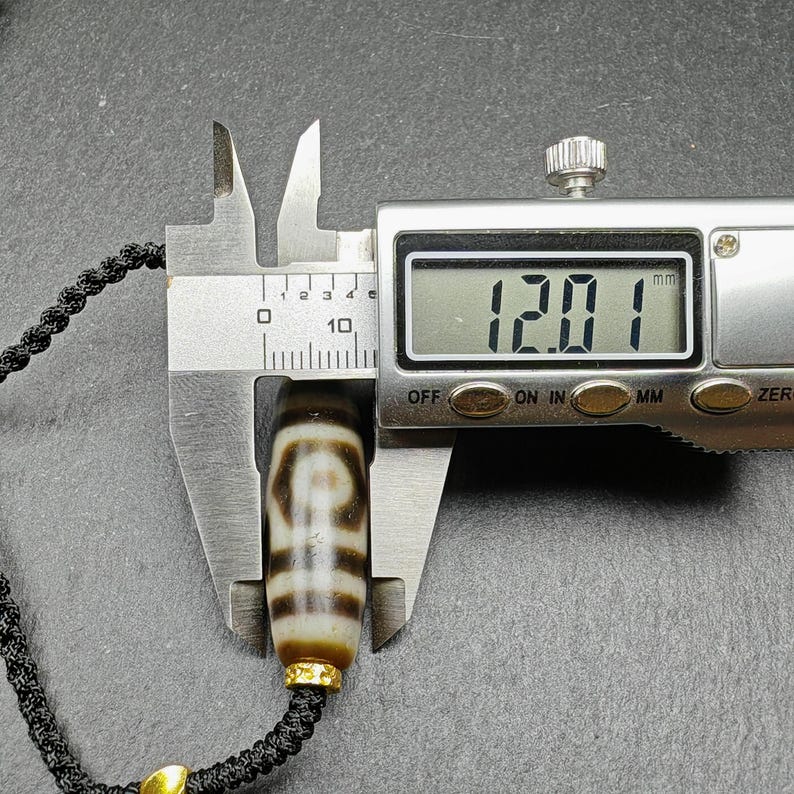 3 Eyes Dzi Bead Necklace | 37*12mm Gandhanra-ART