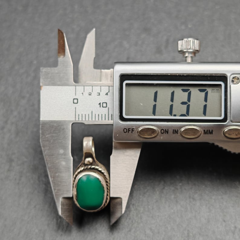 Turquoise Counter Clip | Sterling Silver Bhum Clip for Mala | 17*11mm