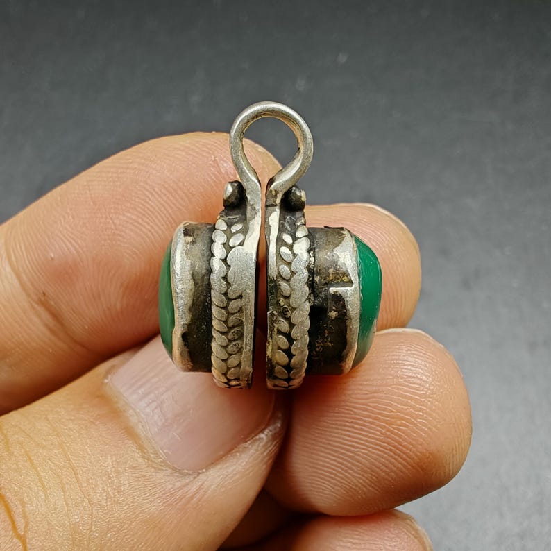 Turquoise Counter Clip | Sterling Silver Bhum Clip for Mala | 17*11mm