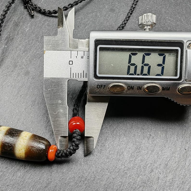 Stripe Dzi Bead Amulet | 37*11mm