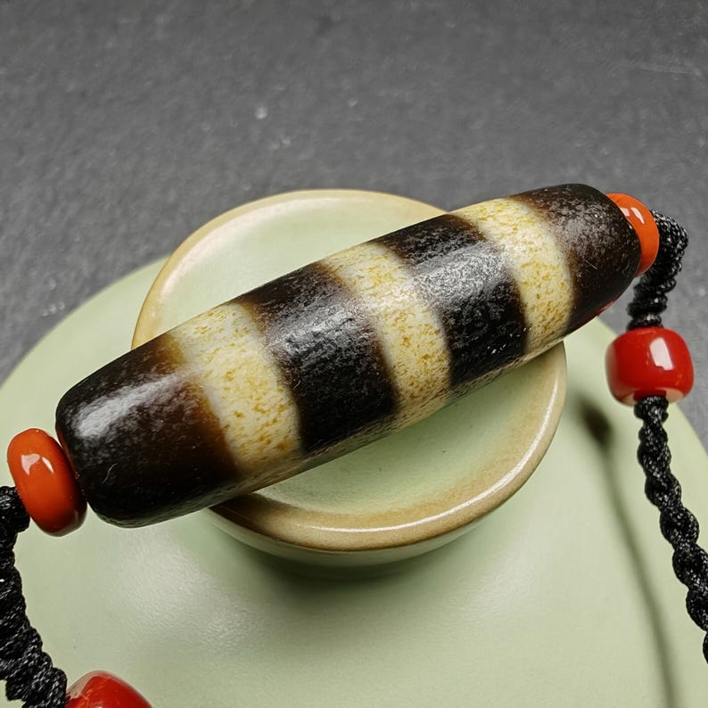 Stripe Dzi Bead Amulet | 37*11mm
