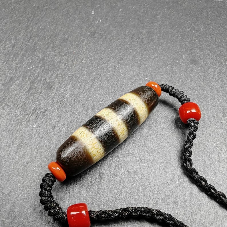 Stripe Dzi Bead Amulet | 37*11mm