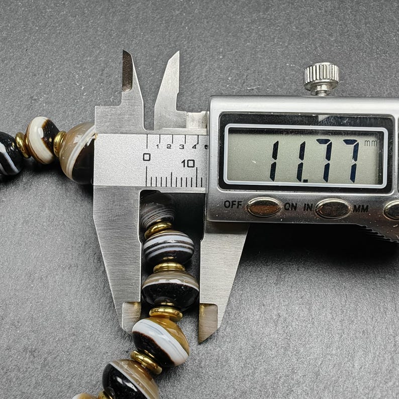 Wrist Mala | 11mm Medicine Buddha Dzi Bracelet Gandhanra-ART