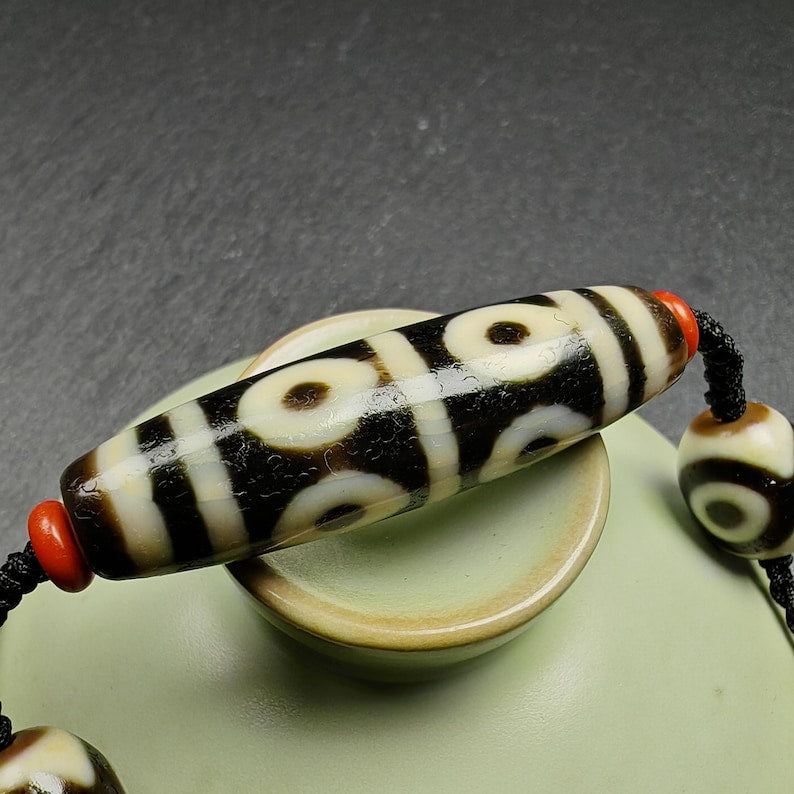 8 Eyes Dzi + Mandala 3 eyes Dzi Beads Amulet