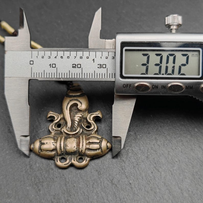 Tibetan Amulet | Shankha Divine Conch Shell Badge