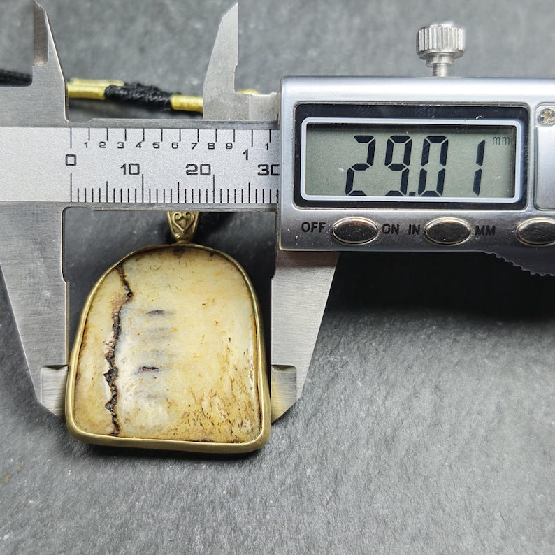 Shield-shaped Kapala Amulet - 33mm × 29mm - Decades Old Gandhanra-ART