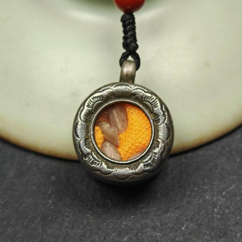 Gau Ghau Shrine, Altar Amulet Pendant - Gandhanra-ART