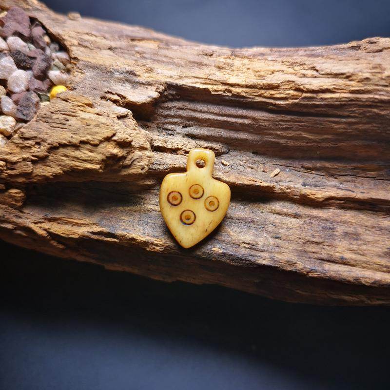 Bone Carved Nubro Pendant - Gandhanra-ART