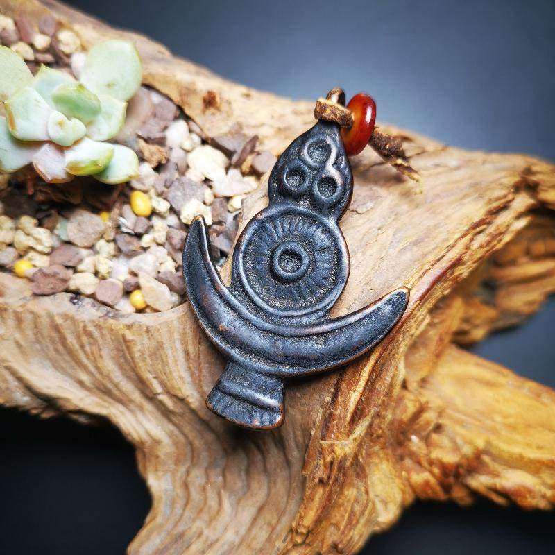 Amulet,Triratna,Mani Jewel - Gandhanra-ART