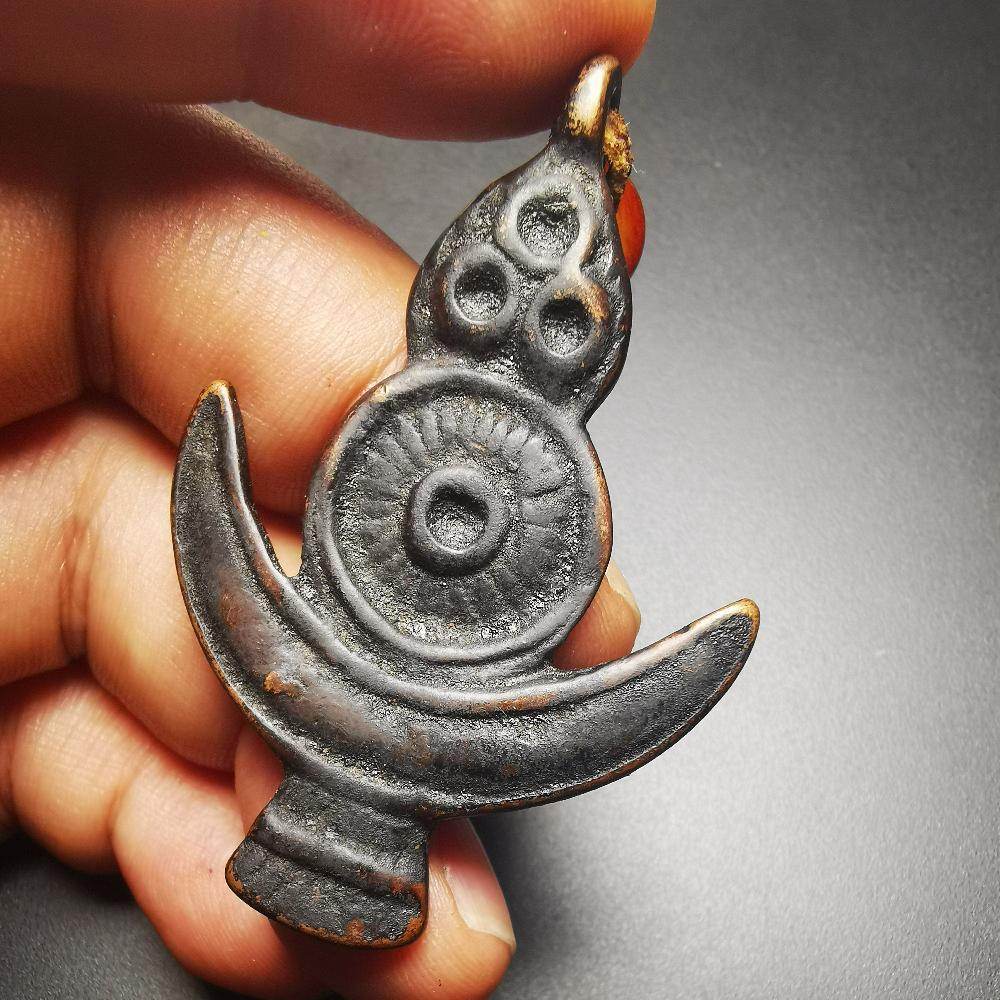 Amulet,Triratna,Mani Jewel - Gandhanra-ART