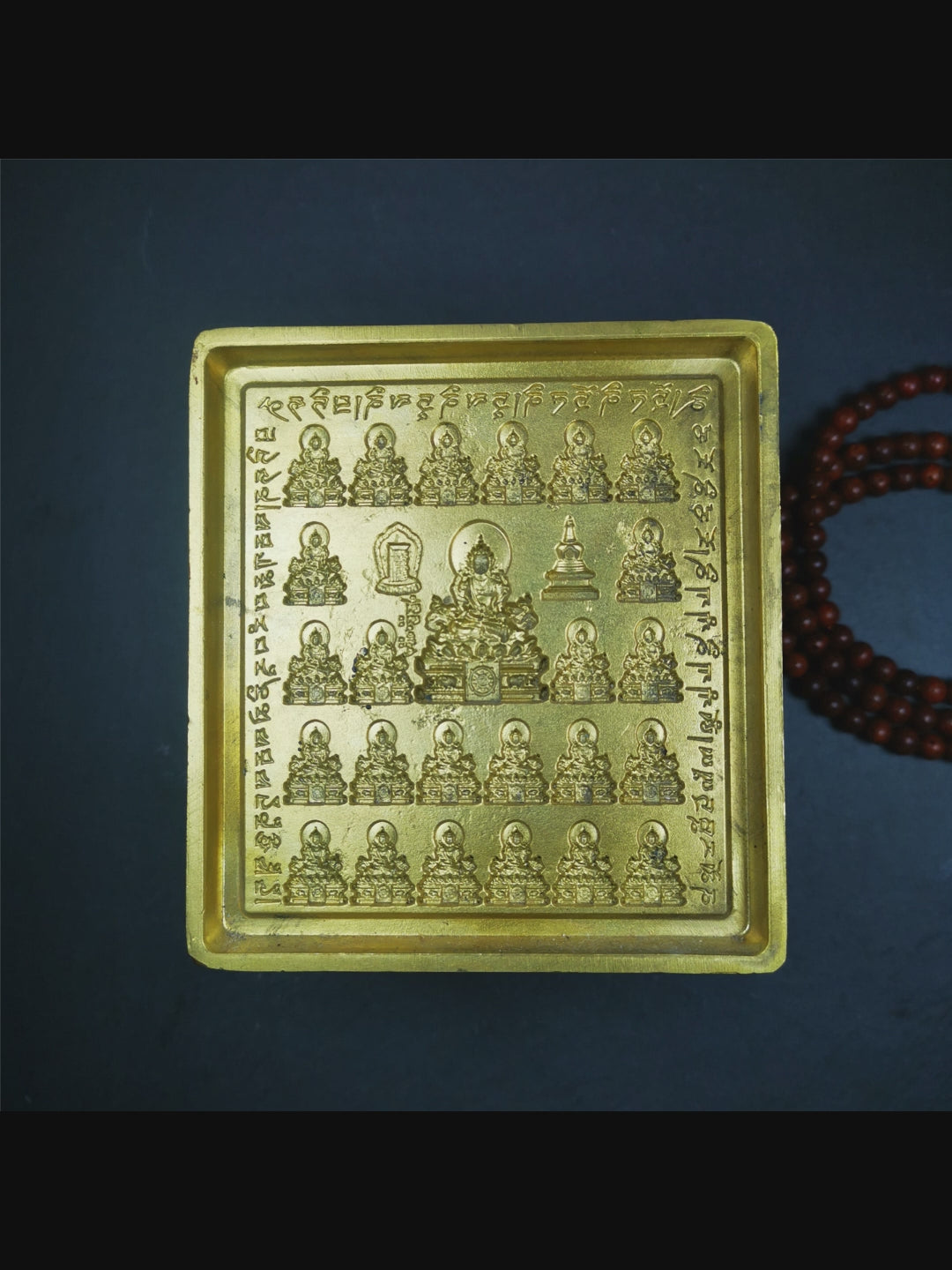 This unique Akshobhya Tsa-Tsa buddha statue mold is made by Tibetan craftsmen in Hepo Township, Baiyu County. With this exquisite mold, you can use clay to make your own Buddha statue as a decoration or consecration. The statue that you make from your moulds can be left plain or painted.