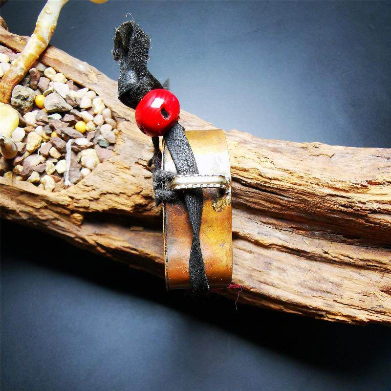 Gandhanra Antique Handmade Gau Ghau Shrine, Tibetan Letter Hum,Mini Tibetan Buddhist Altar Amulet Pendant,80 years old - Gandhanra-ART